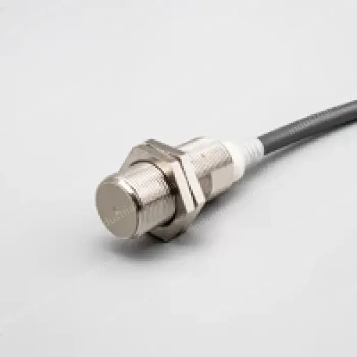 M18 Shield Inductive proximity switch E2E-X5E1-Z 2M